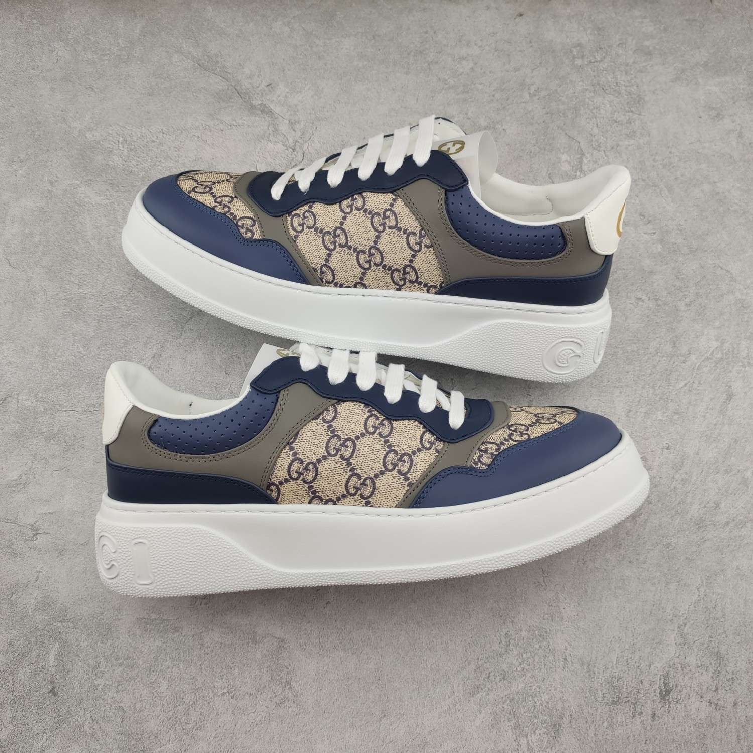 Kickswho Gucci Chunky B Screener GG Sneaker in Blue - Image 2