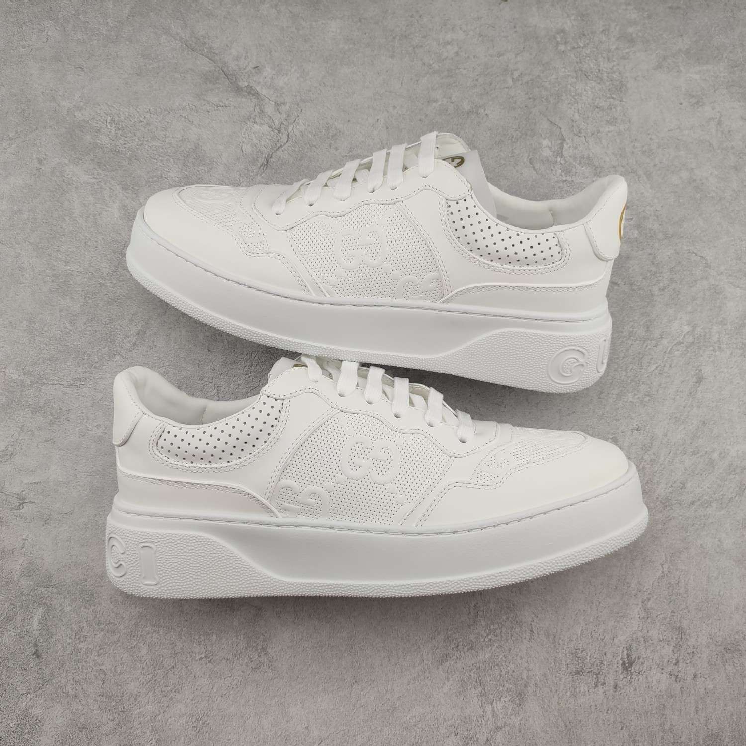 Kickswho Gucci Chunky B Screener GG Sneaker in White - Image 2