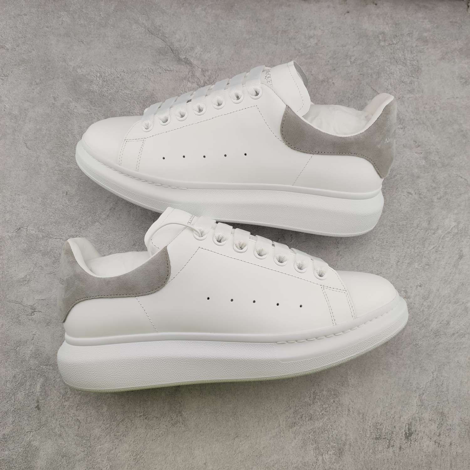 Kickswho Alexander McQueen Oversized Sneaker in White/Grey - Image 2
