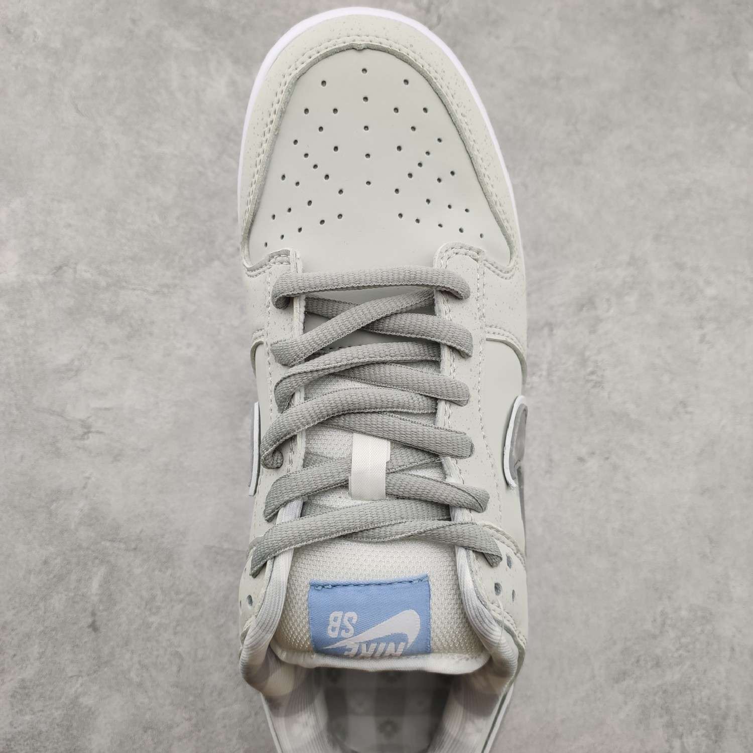 Kickswho Concepts x Nike SB Dunk Low White Lobster FD8776-100 - Image 4