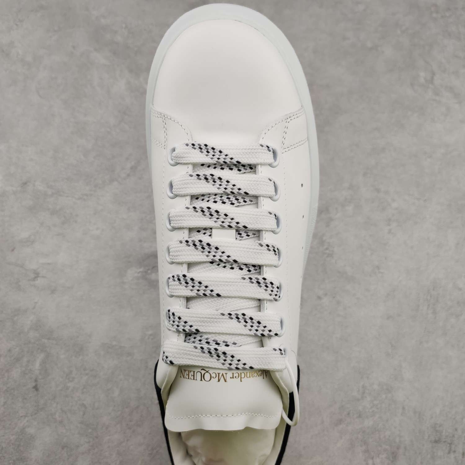 Kickswho Alexander McQueen Oversized Sneaker in White/Black - Image 4