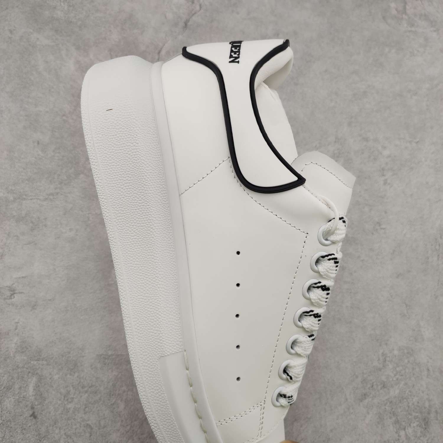 Kickswho Alexander McQueen Oversized Sneaker in White/Black - Image 5