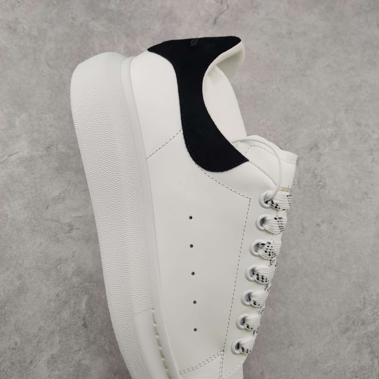 Kickswho Alexander McQueen Oversized Sneaker in White/Black - Image 5