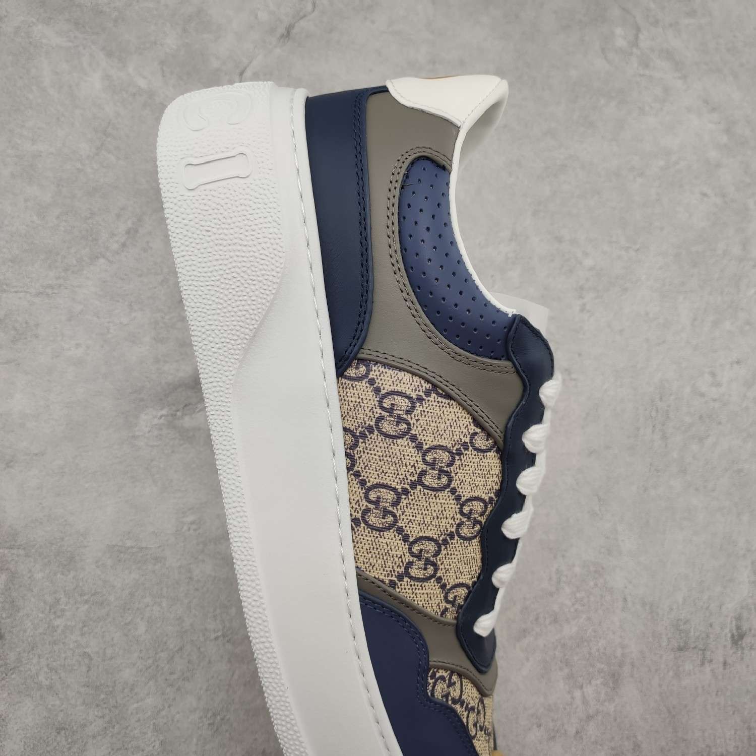 Kickswho Gucci Chunky B Screener GG Sneaker in Blue - Image 5