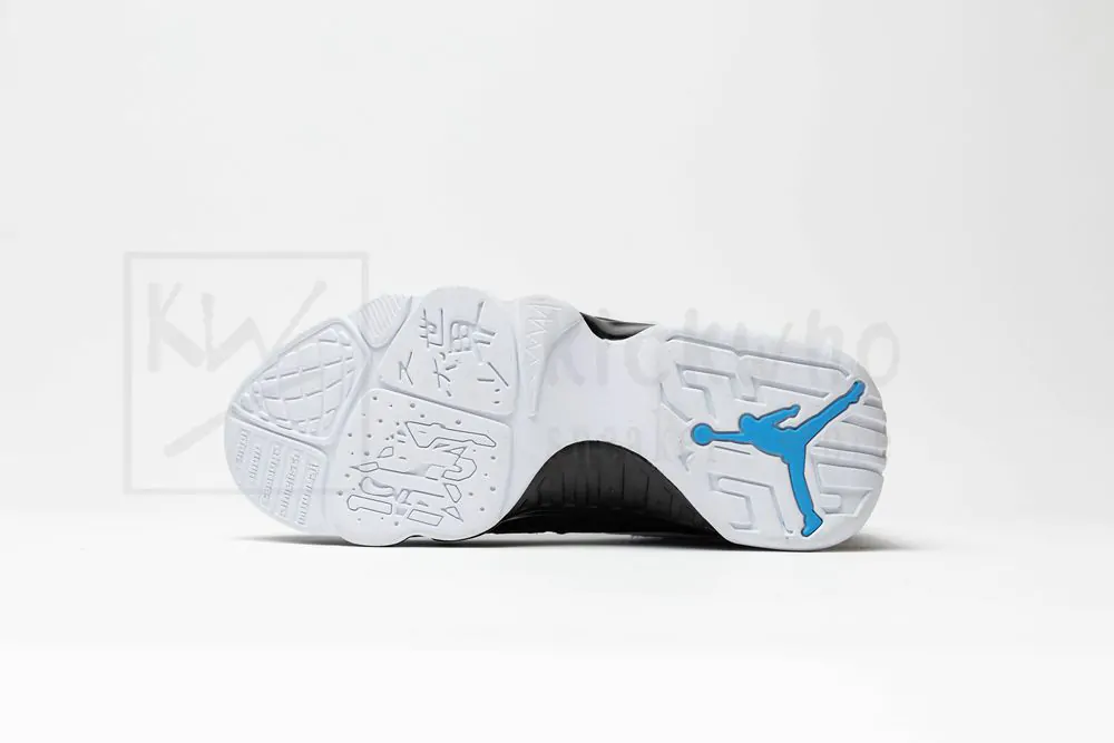 Air Jordan 9 Retro 'University Blue' - Image 3