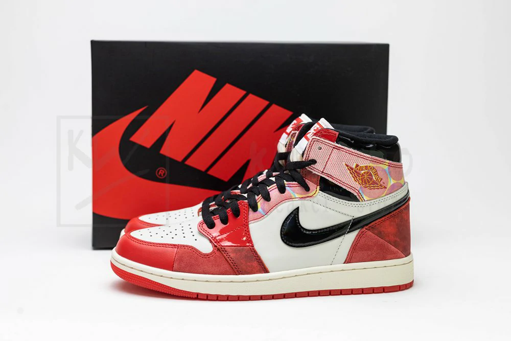Marvel x Air Jordan 1 Retro High OG 'Next Chapter' - Image 4