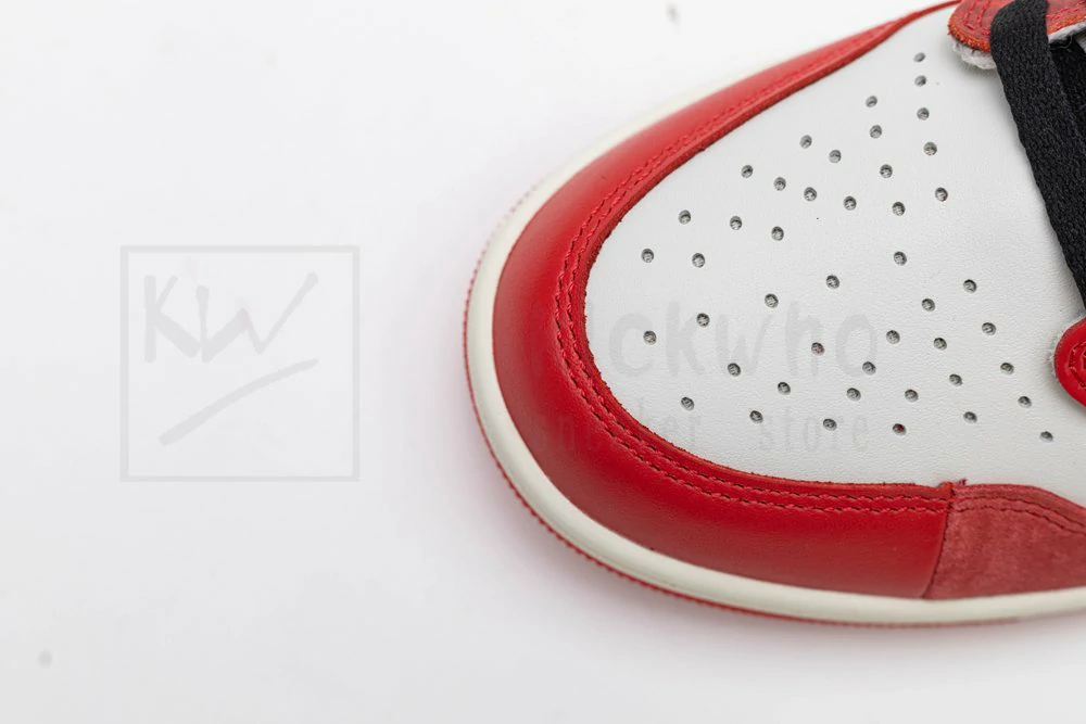 Marvel x Air Jordan 1 Retro High OG 'Next Chapter' - Image 7