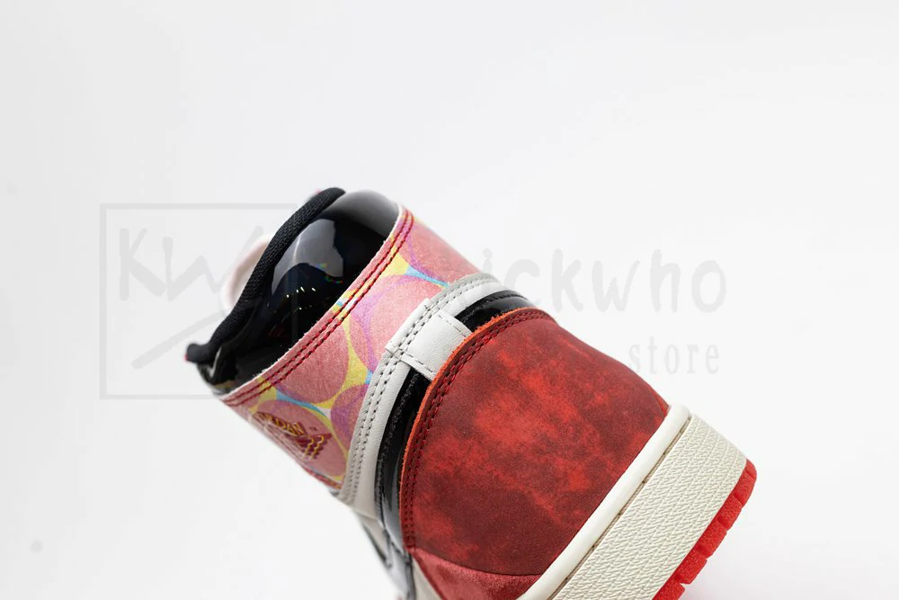 Marvel x Air Jordan 1 Retro High OG 'Next Chapter' - Image 9