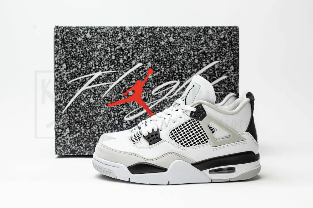 Air Jordan 4 Retro 'Military Black' GS - Image 4