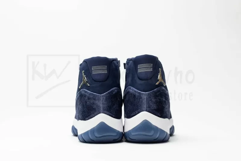 Wmns Air Jordan 11 Retro 'Navy Velvet' - Image 6