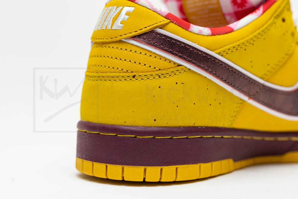 Dunk Low Premium SB Yellow Lobster - Image 8
