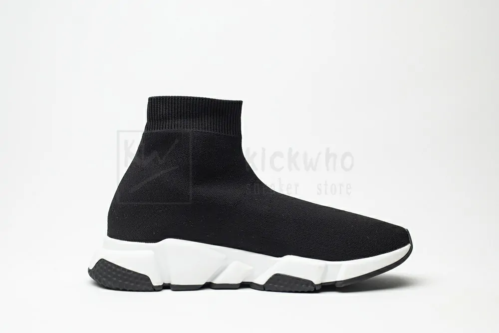 Balenciaga Speed Graffiti Trainers Black White 605972W05GE1015 - Image 2