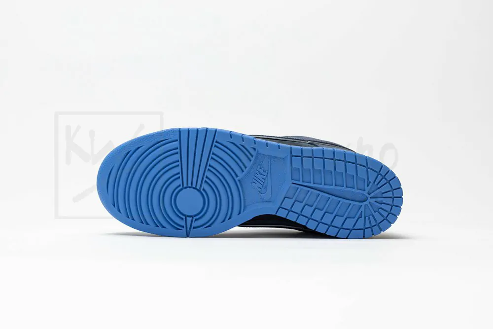 Dunk Low Premium SB 'Blue Lobster' - Image 3