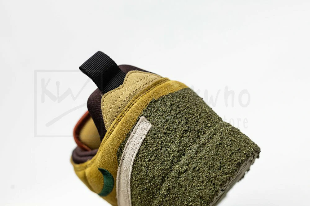 Cactus Plant Flea Market x Dunk Low SP 'Tan Mossy Green' - Image 10