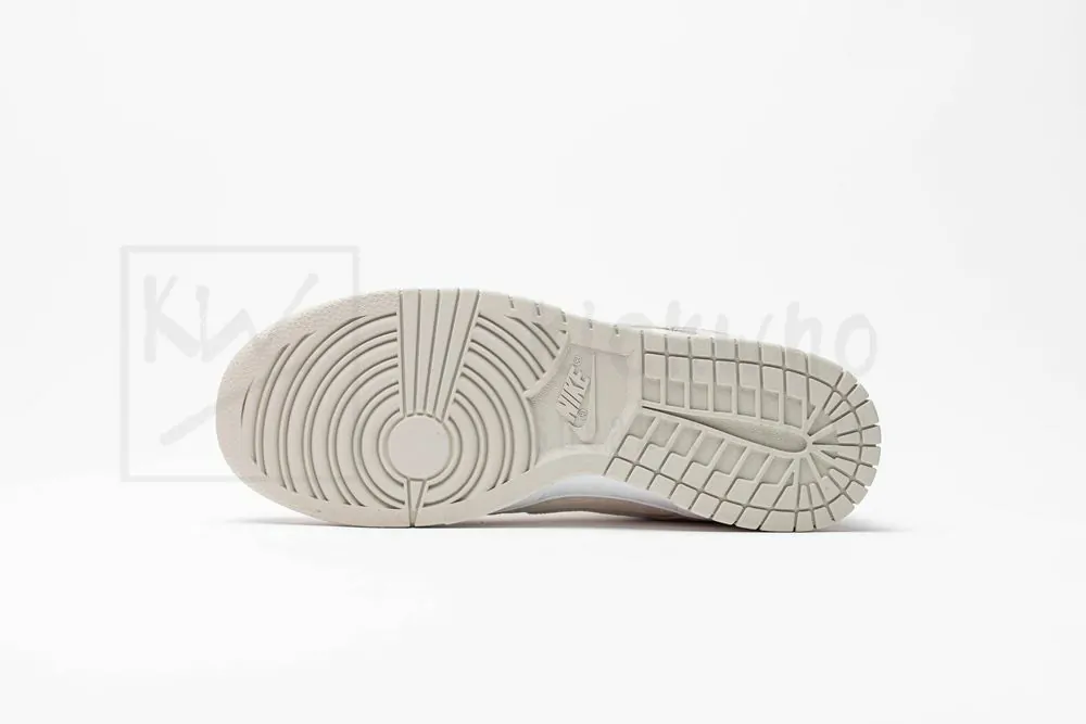 Dunk Low Premium 'Vast Grey' - Image 3