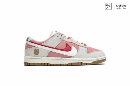 Wmns Dunk Low SE '85' Bunny Cookies