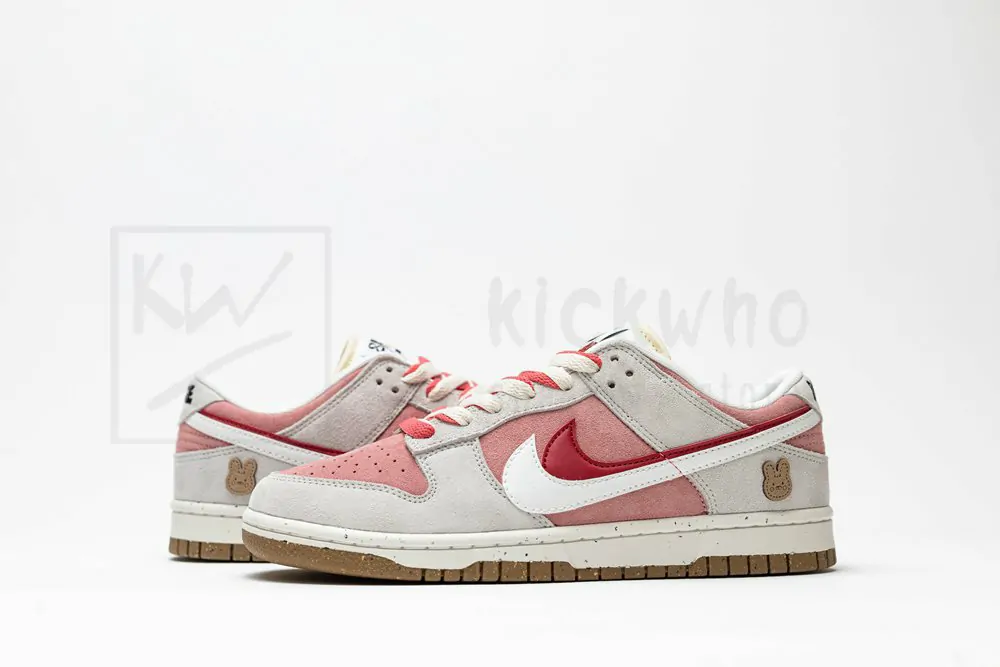 Wmns Dunk Low SE '85' Bunny Cookies - Image 5