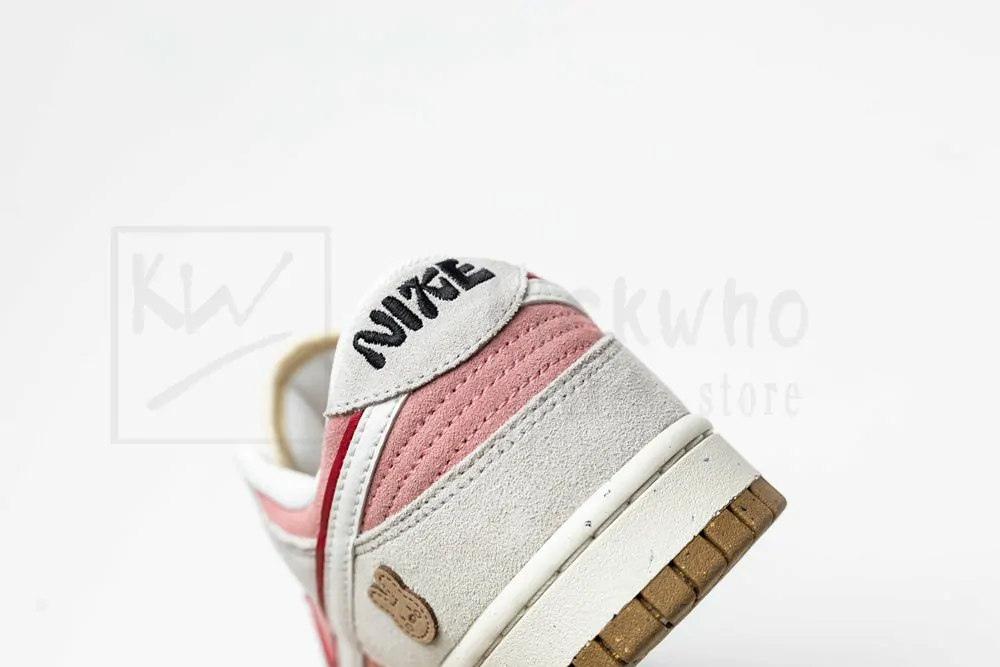 Wmns Dunk Low SE '85' Bunny Cookies - Image 10