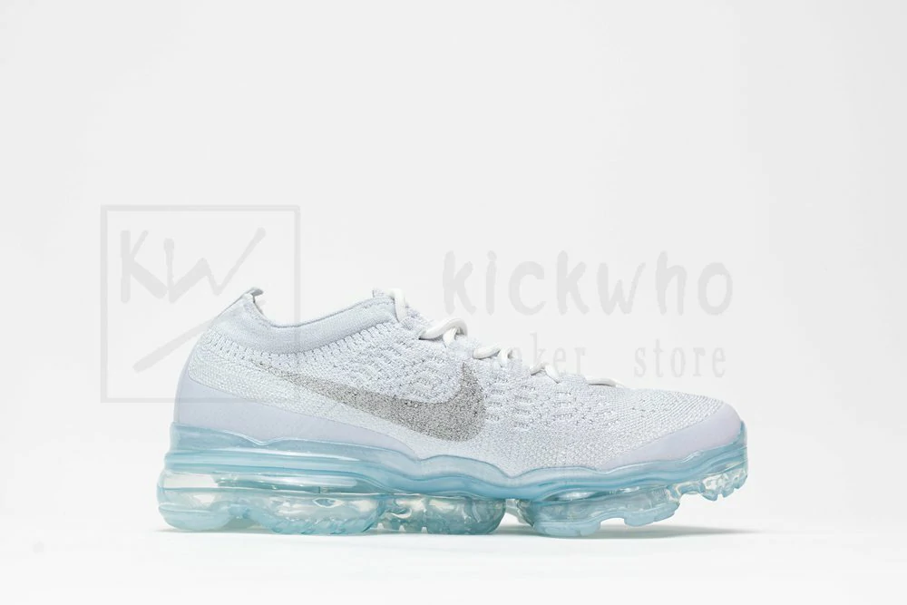 Air VaporMax 2023 Flyknit Pure Platinum - Image 2