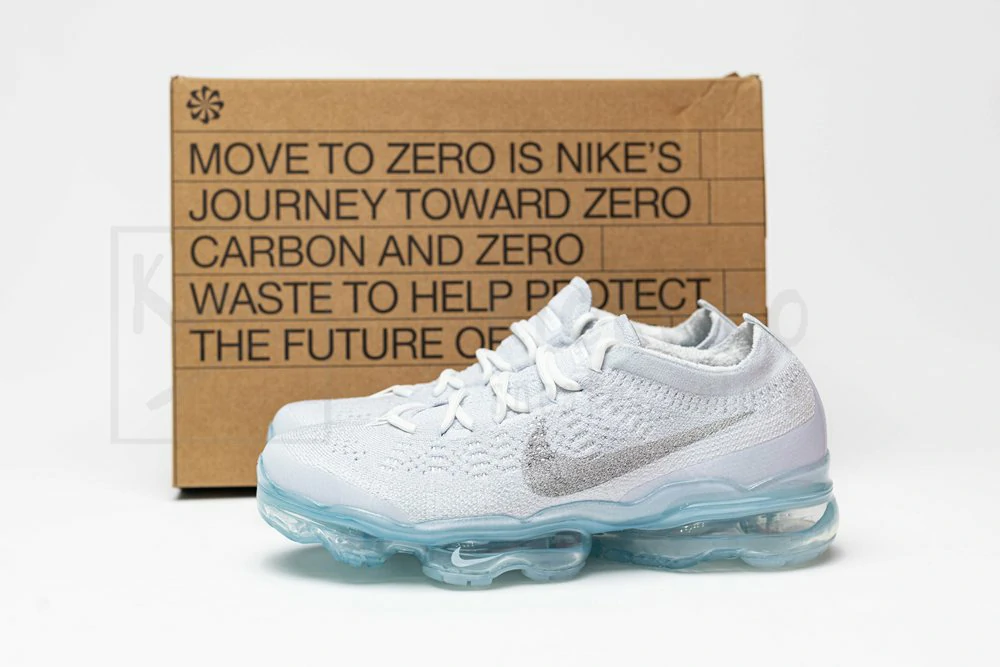 Air VaporMax 2023 Flyknit Pure Platinum - Image 4