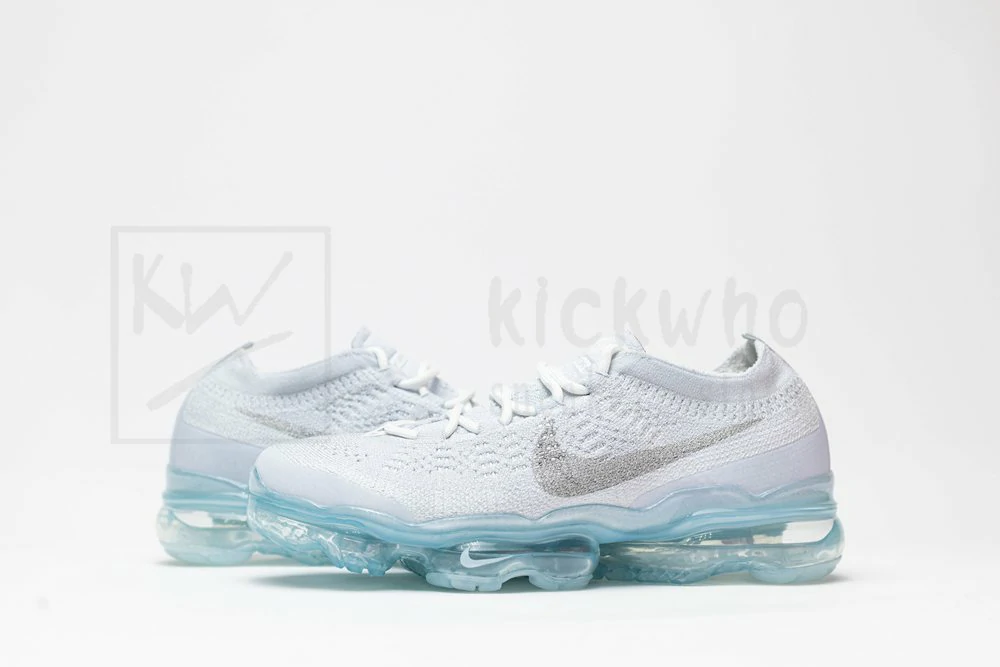 Air VaporMax 2023 Flyknit Pure Platinum - Image 5