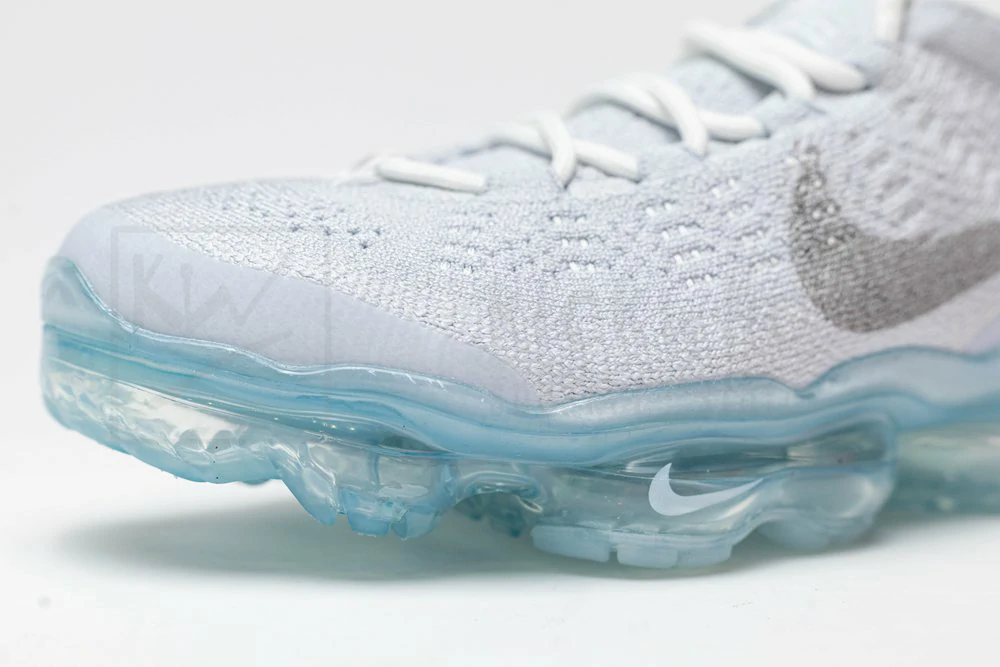 Air VaporMax 2023 Flyknit Pure Platinum - Image 7