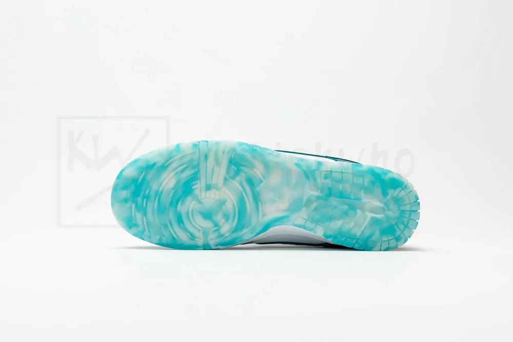 Wmns Dunk Low 'Ocean' - Image 3