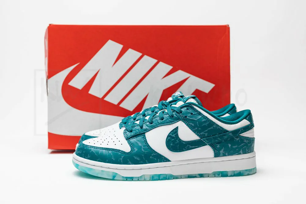 Wmns Dunk Low 'Ocean' - Image 4