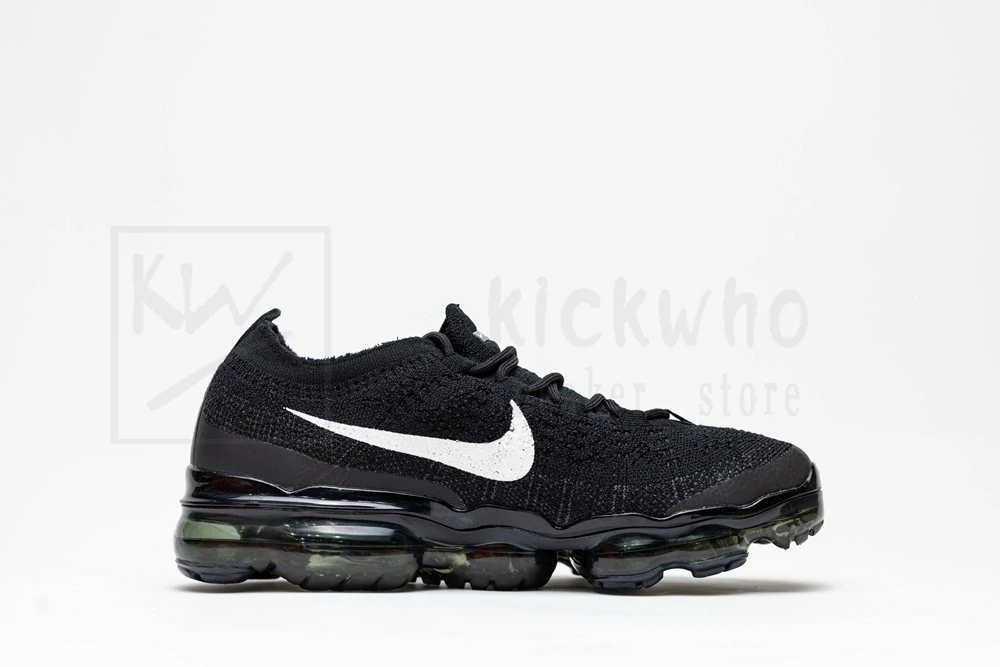 Air VaporMax 2023 Flyknit Black Sail - Image 2