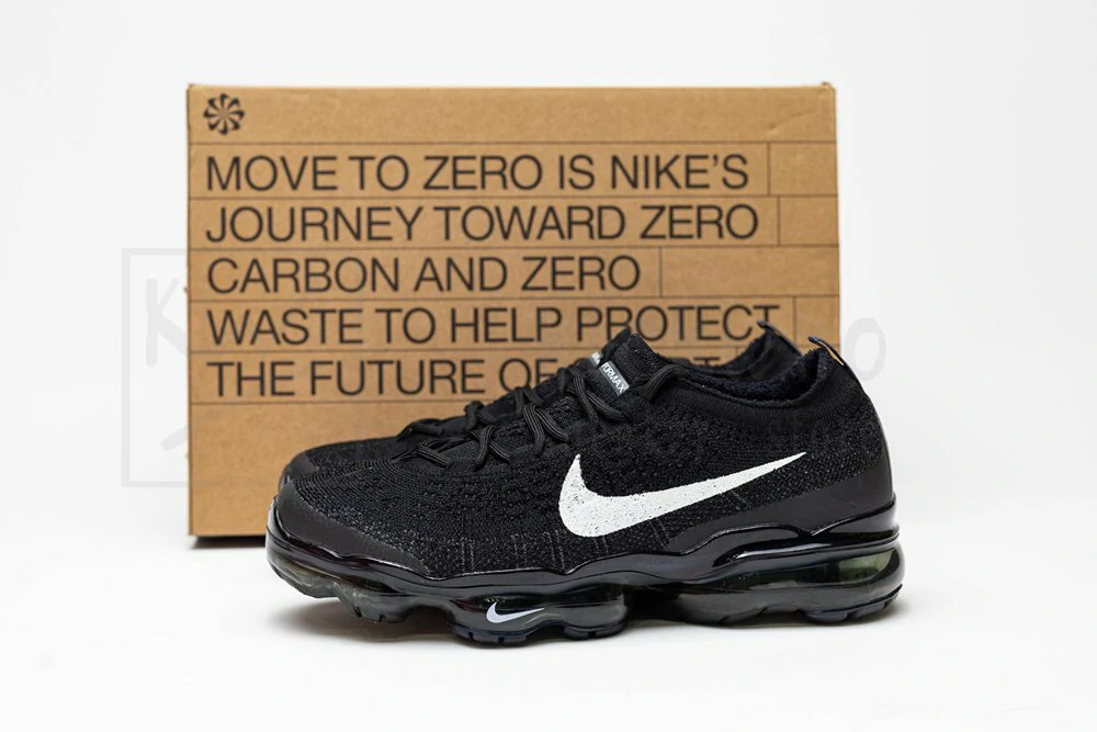 Air VaporMax 2023 Flyknit Black Sail - Image 4