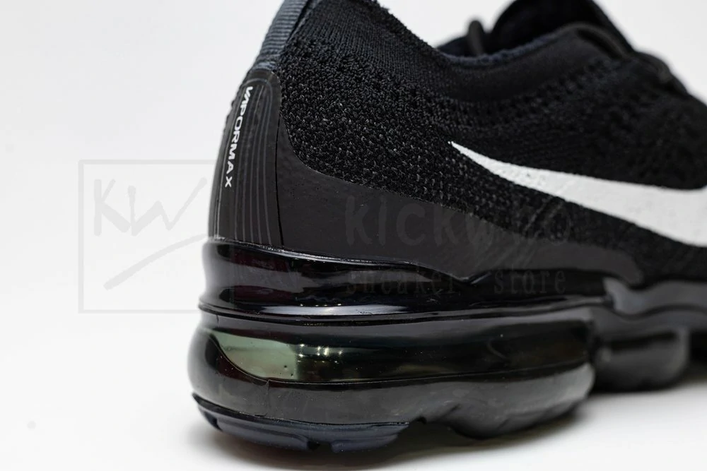 Air VaporMax 2023 Flyknit Black Sail - Image 8