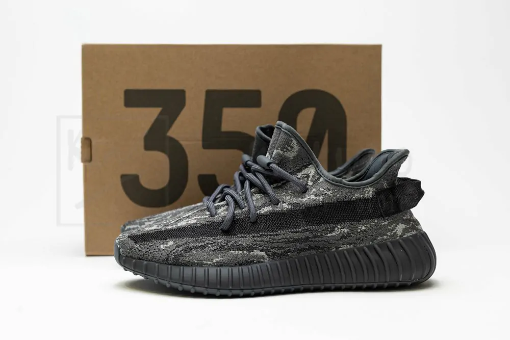 Yeezy 350 V2 Dark Salt ID4811 - Image 4