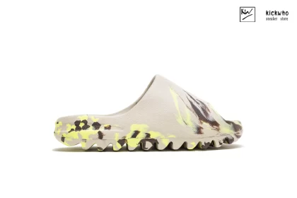 Yeezy Flaming Slides Yellow Brown