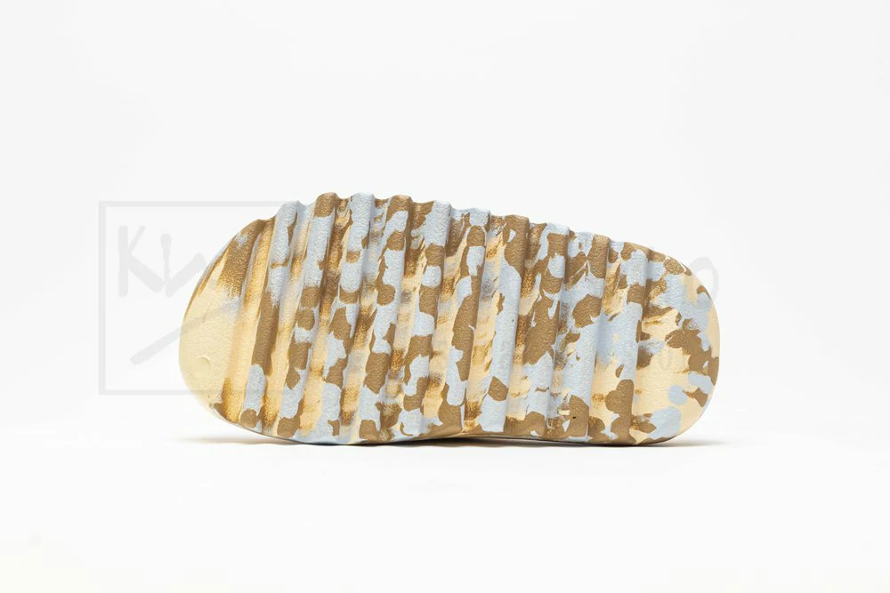 Yeezy Flaming Slides Blue Brown - Image 3