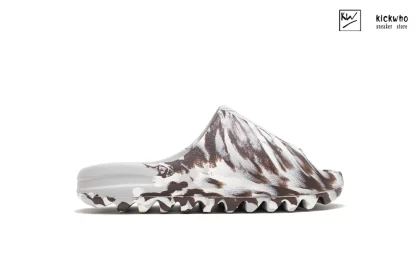 Yeezy Flaming Slides White Brown