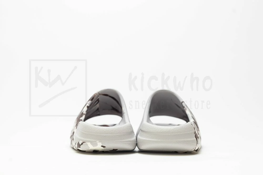 Yeezy Flaming Slides White Brown - Image 5