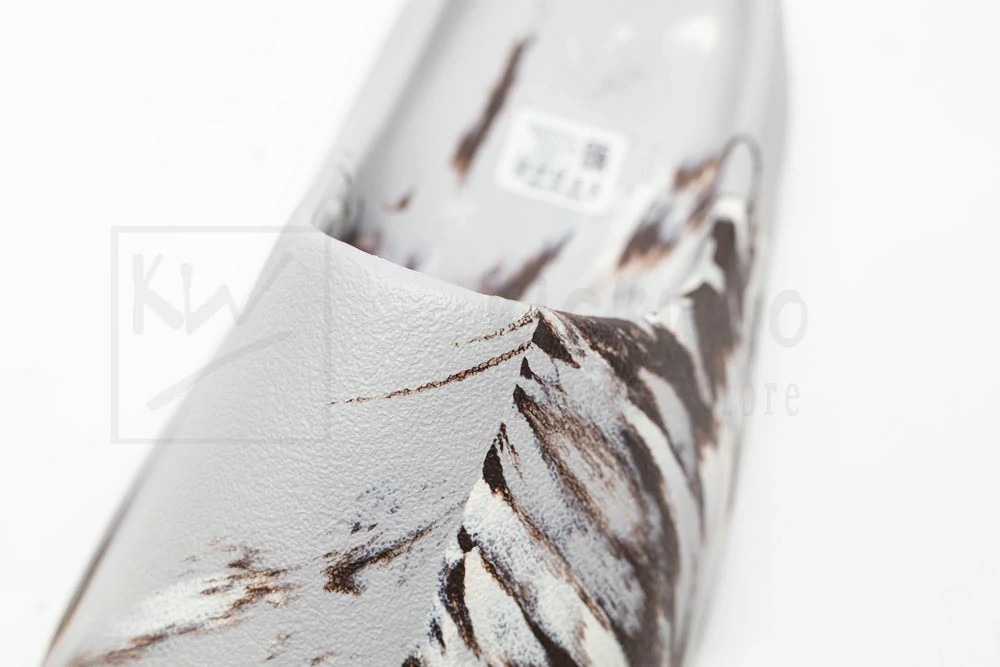 Yeezy Flaming Slides White Brown - Image 9