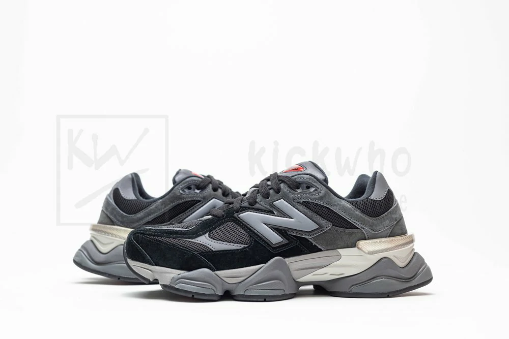 9060 Black Castlerock - Image 5