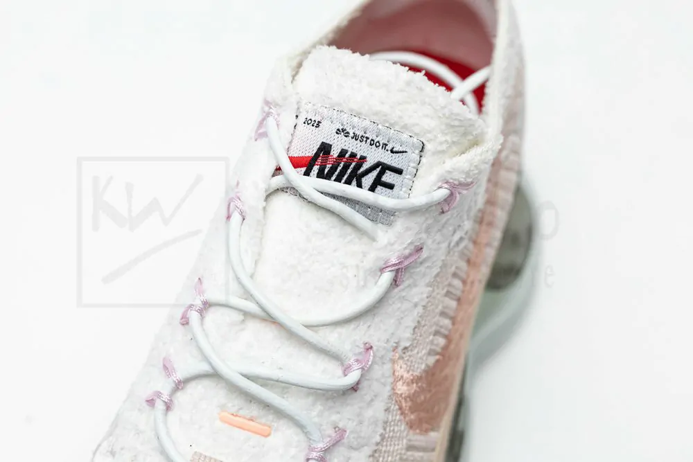 Wmns Air Max Scorpion Flyknit 'Leap High' - Image 9