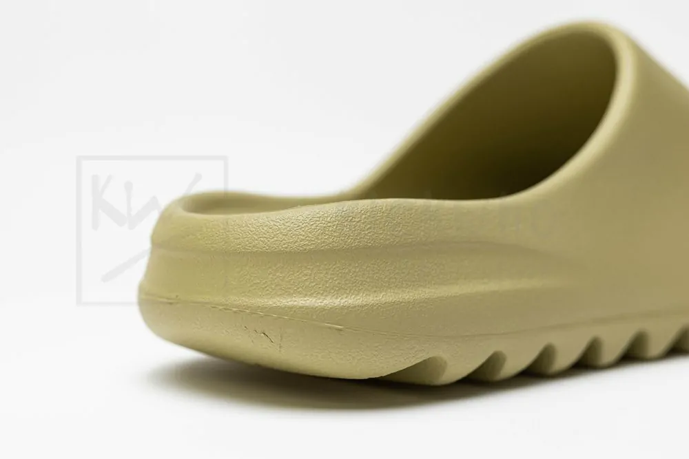 Yeezy Slides 'Resin' 2022 (runs small, order one sizes up) - Image 8
