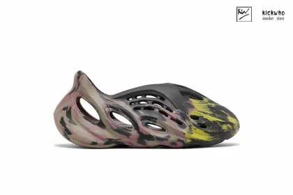 Yeezy Foam Runner 'MX Carbon'