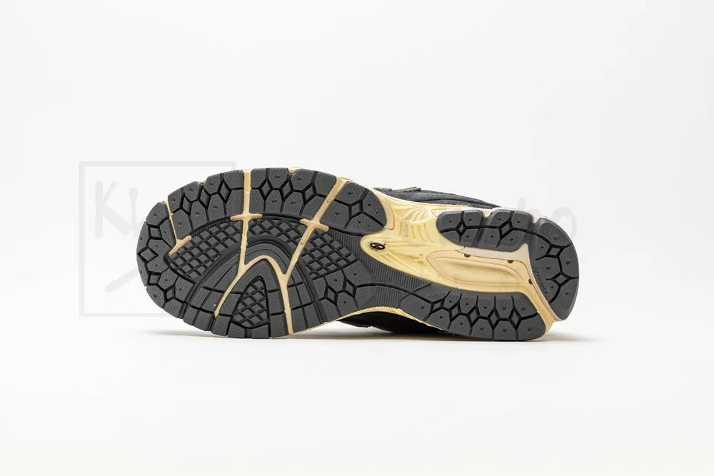 New Balance 2002R 'Black' - Image 3