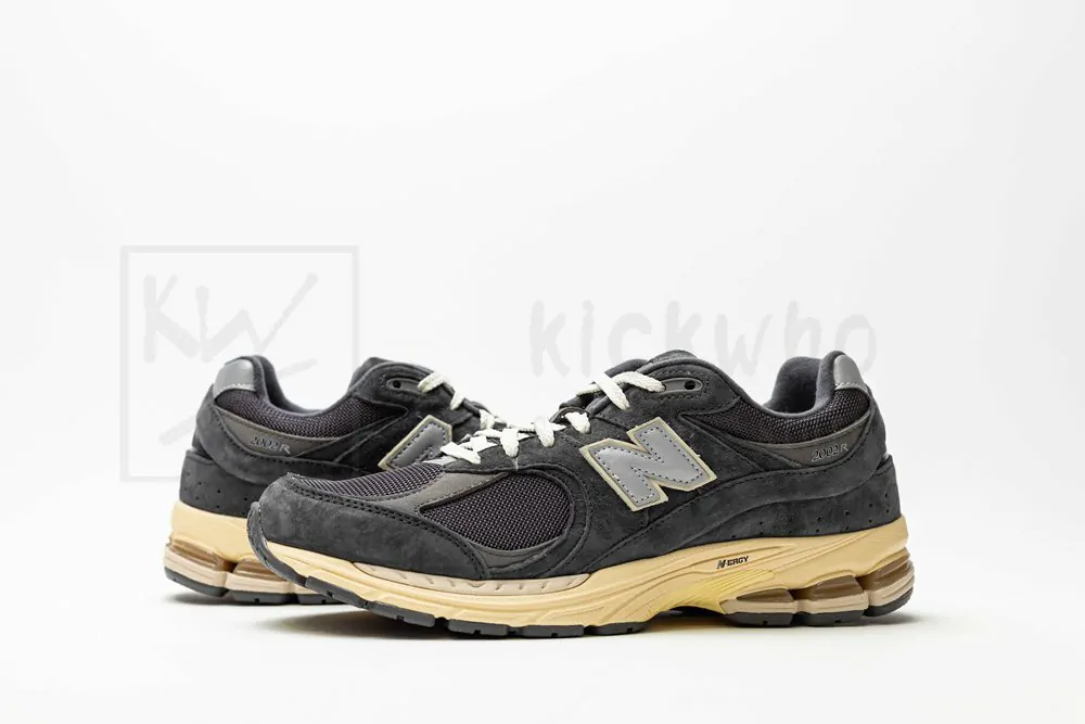 New Balance 2002R 'Black' - Image 5