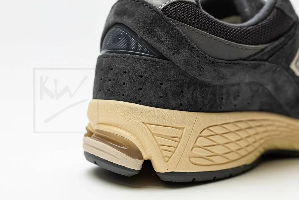 New Balance 2002R 'Black' - Image 8