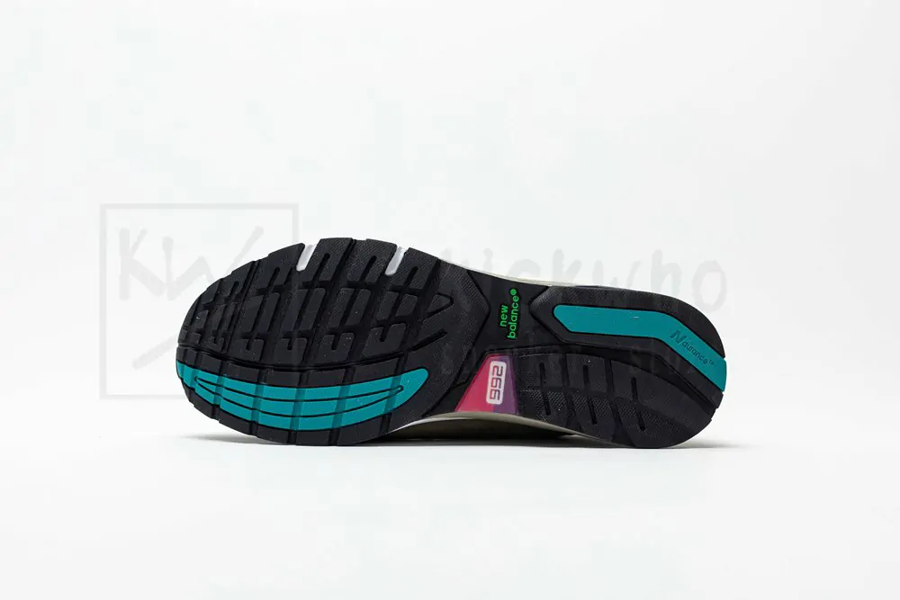 New Balance WTAPS x 992 Made in USA 'Olive Drab' - Image 3