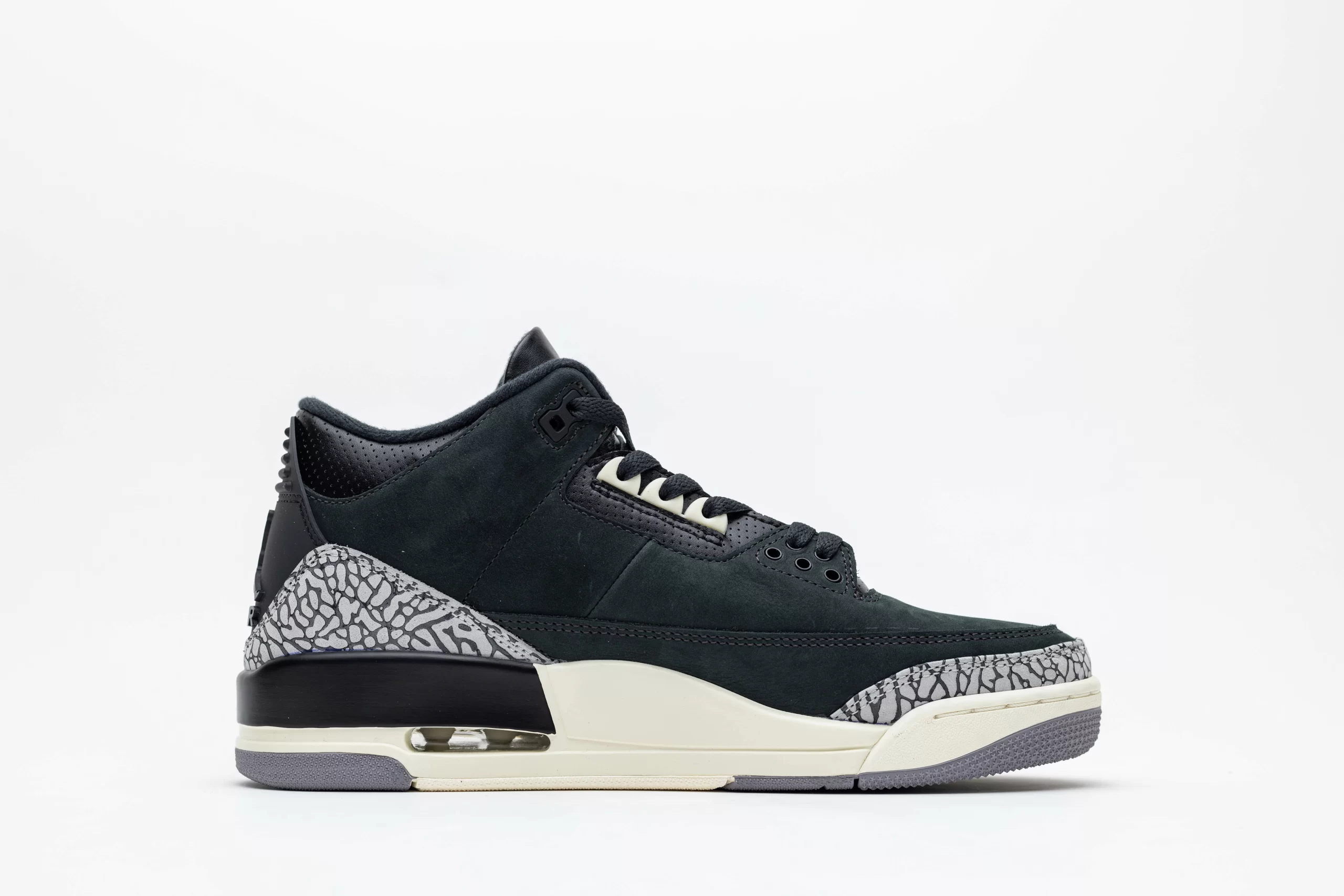 Wmns Air Jordan 3 Retro Off Noir - Image 2