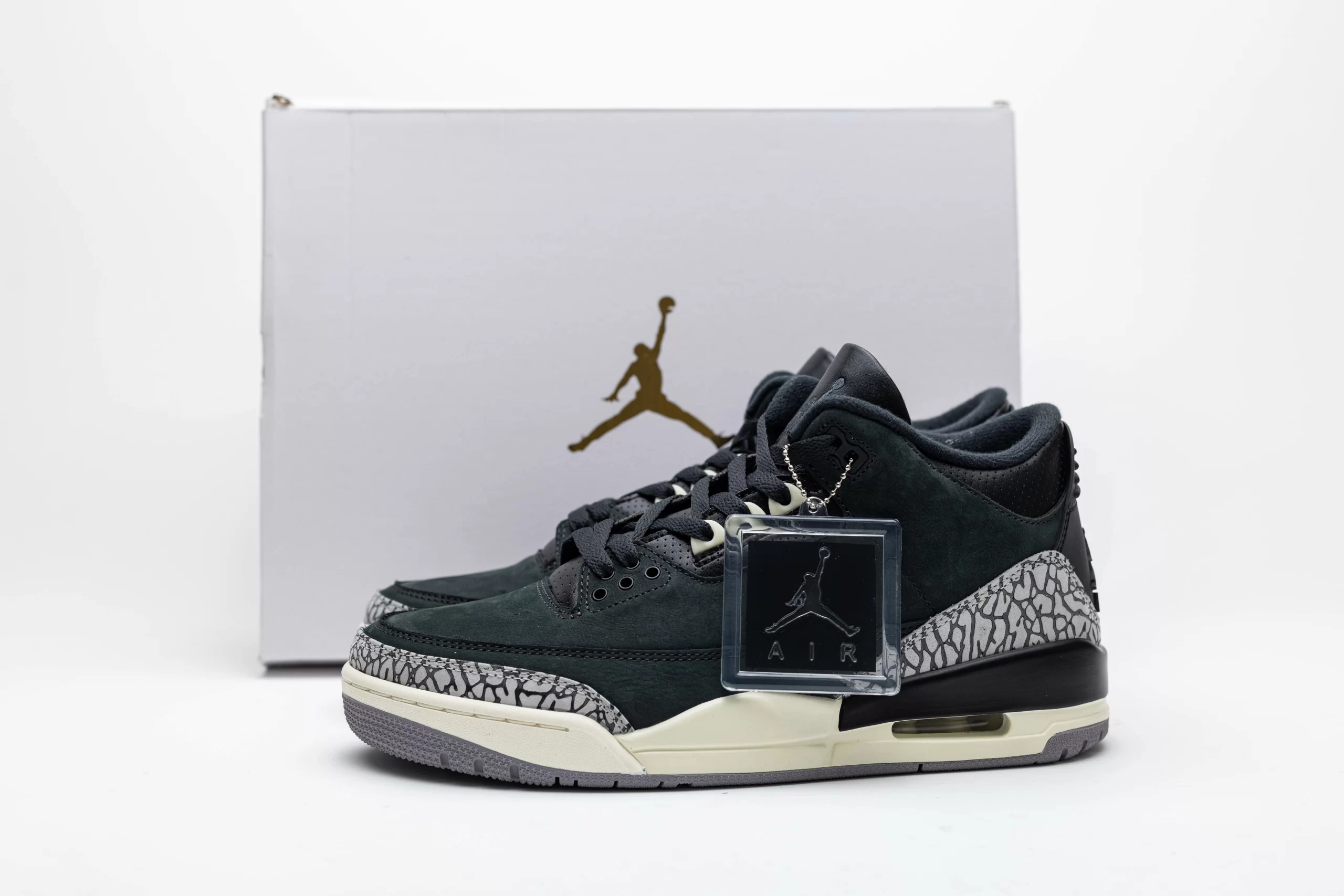 Wmns Air Jordan 3 Retro Off Noir - Image 4