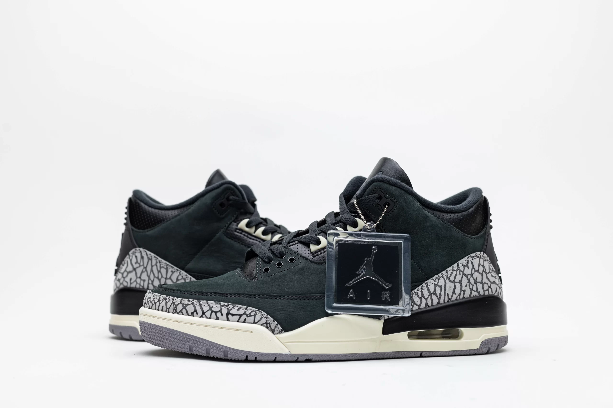 Wmns Air Jordan 3 Retro Off Noir - Image 5
