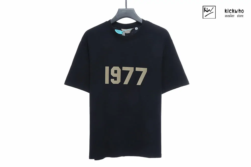 Essentials 1977 T-shirt - Image 4