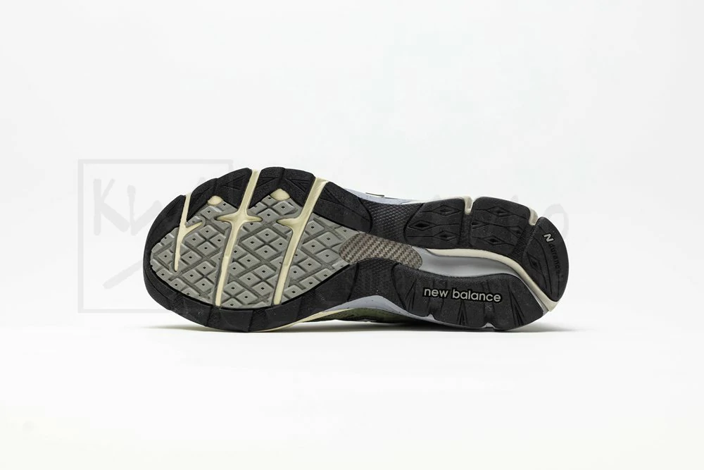 Patta x 990v3 Made in USA 'Keep Your Family Close' - Image 3